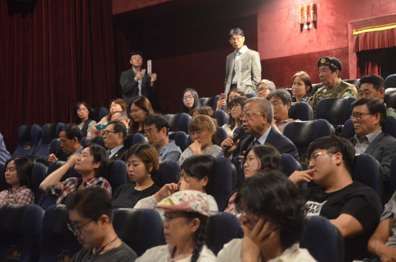 인천인권영화제 <기억의 전쟁> 정기 상영회에서 베트남전쟁 한국군 민간인 학살과 제주4·3에 대해 많은 분들이 다양한 질문을 던져주셨습니다