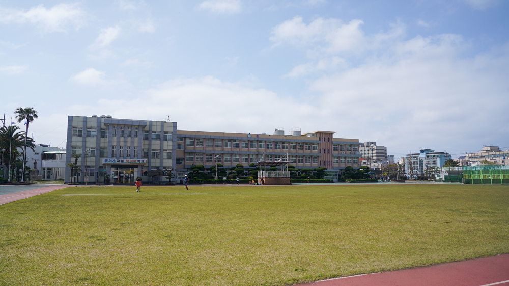 북국민학교(현 북초등학교) 현재 모습