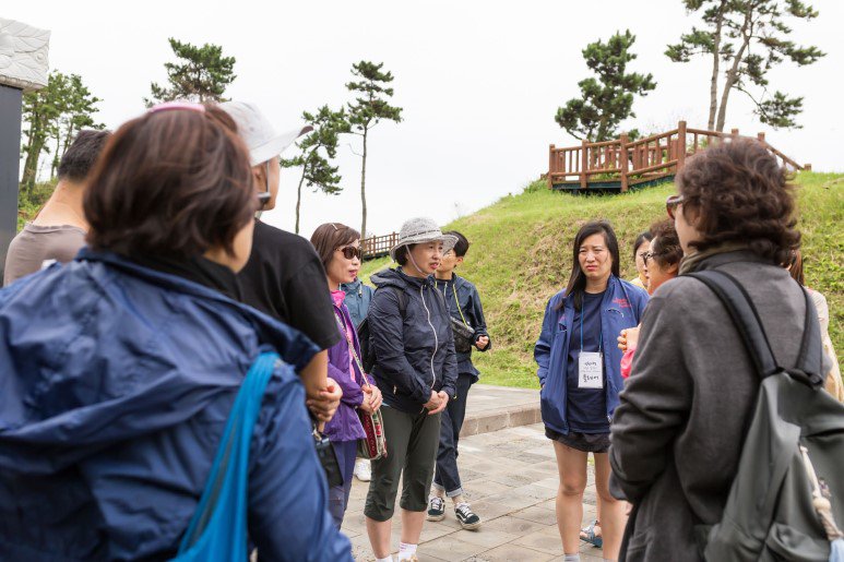 섯알오름에서 유족들의 이야기를 들었다